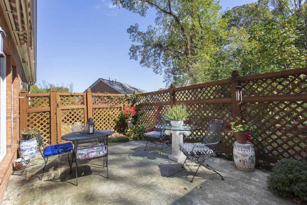 155 Westchester Drive SE