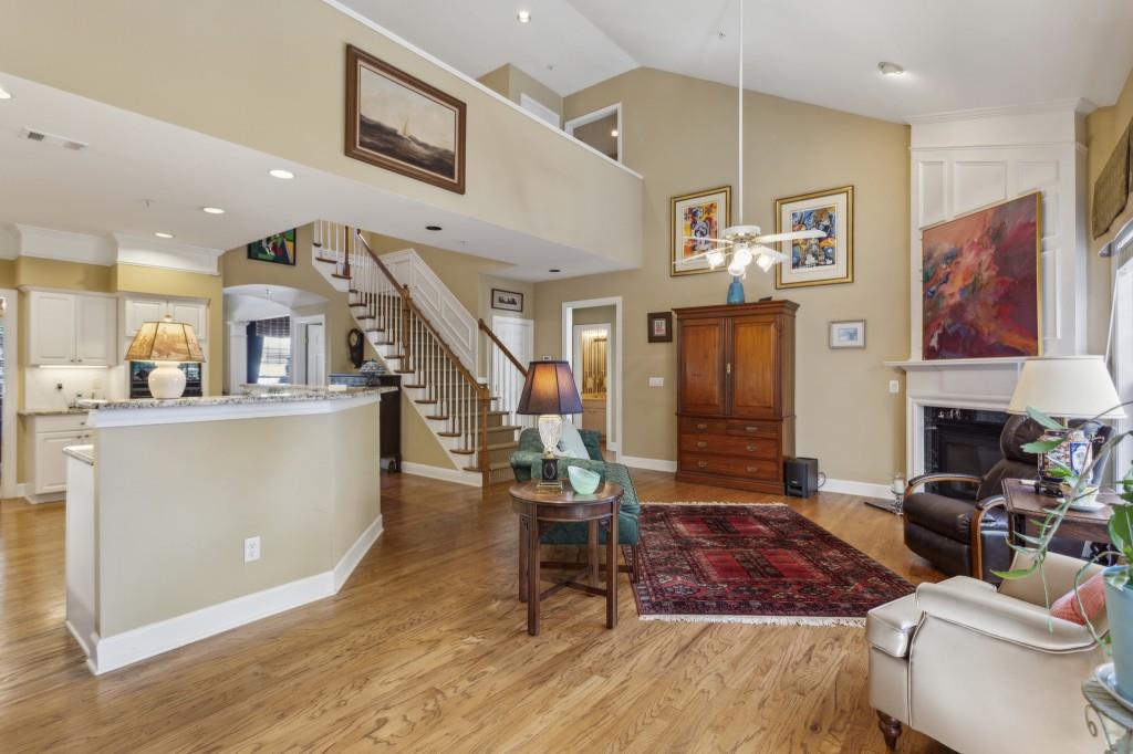 155 Westchester Drive SE