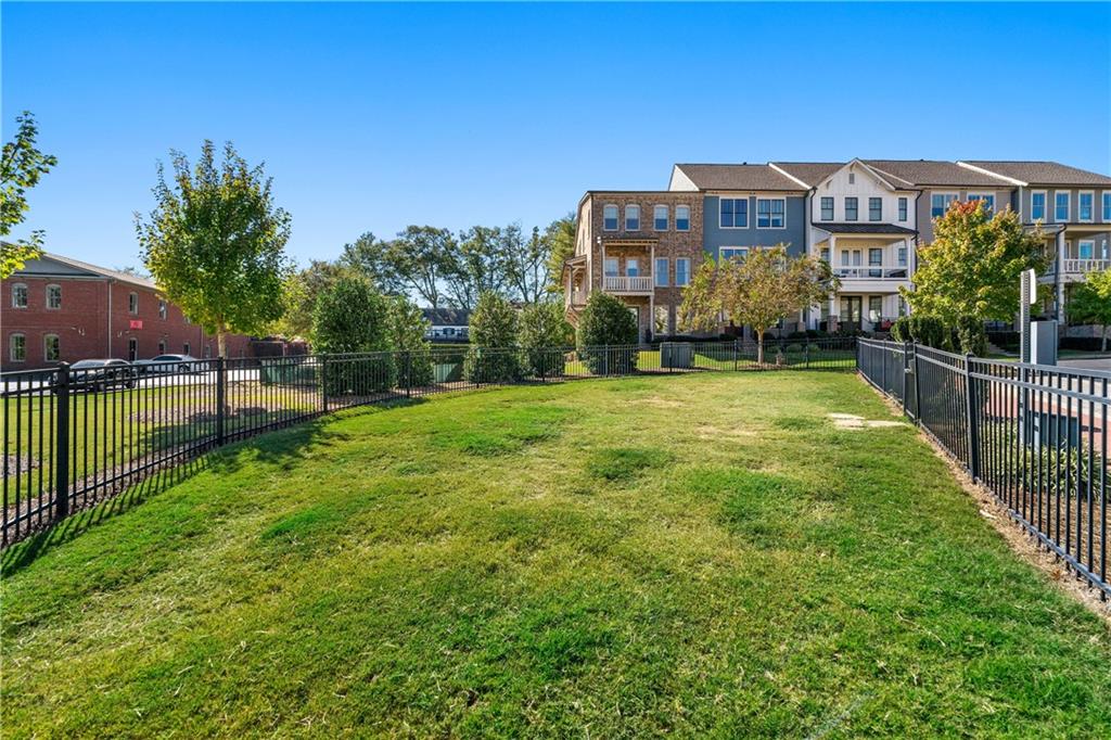 605 Maplewood Drive
