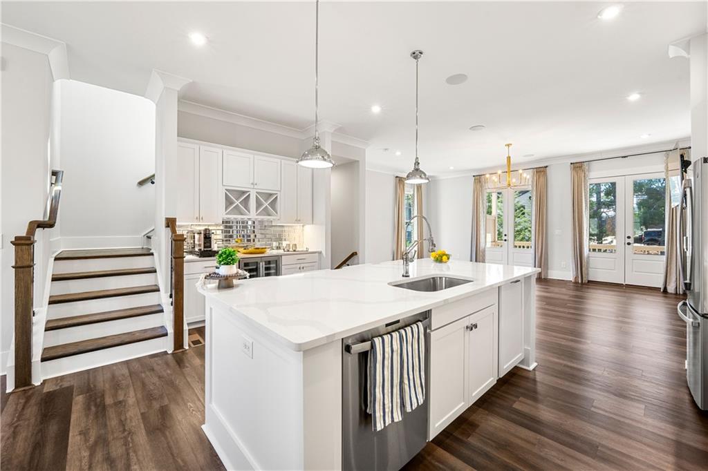 605 Maplewood Drive