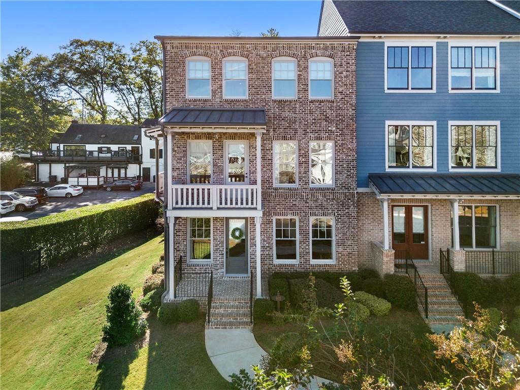 605 Maplewood Drive