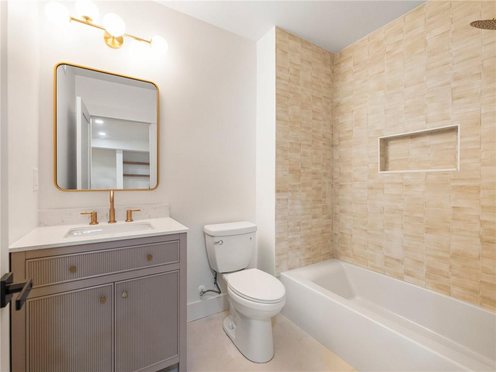 2375 Sherbrooke Drive NE