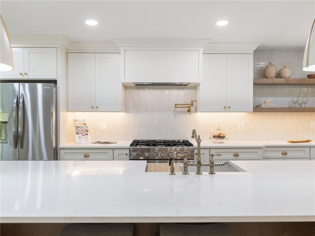 2375 Sherbrooke Drive NE