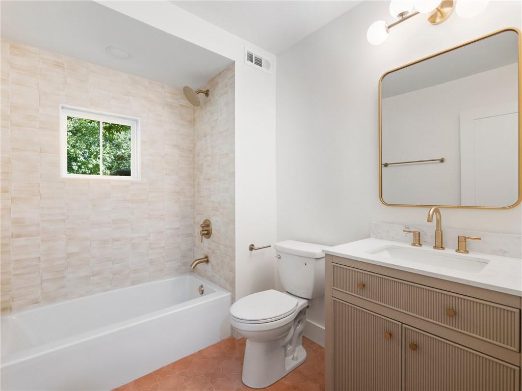 2375 Sherbrooke Drive NE