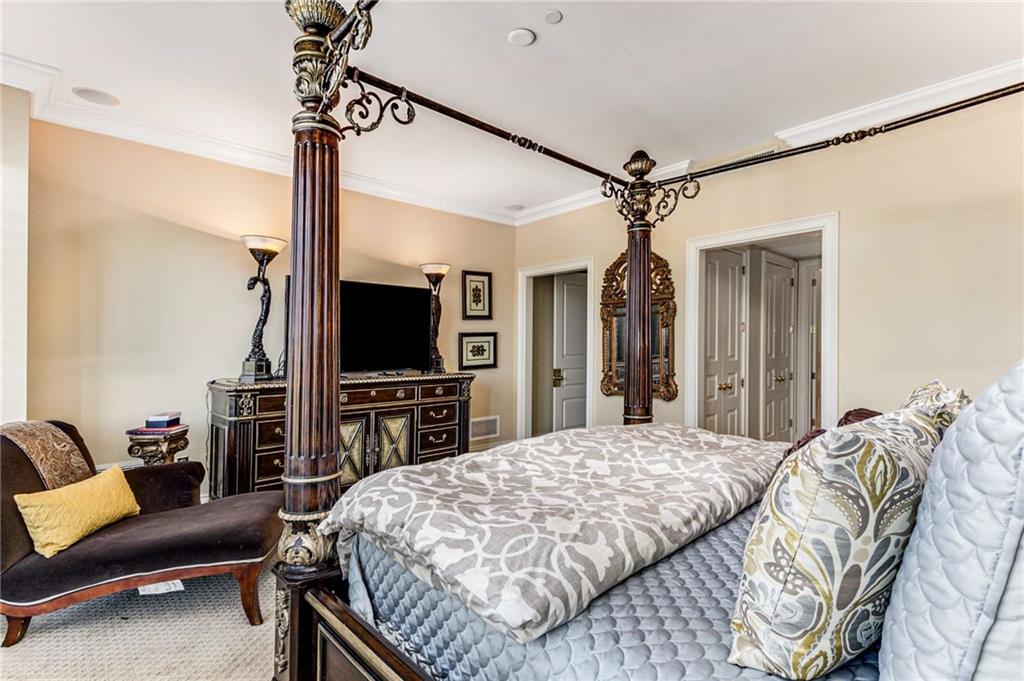 750 Park Avenue NE Unit 8E