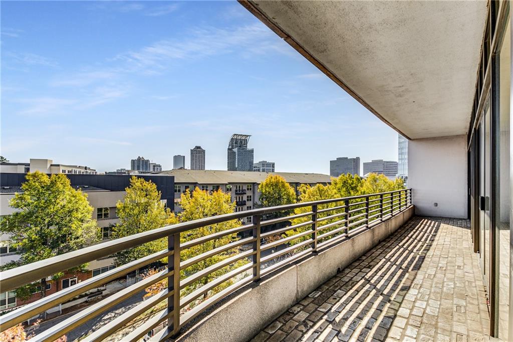 750 Park Avenue NE Unit 8E