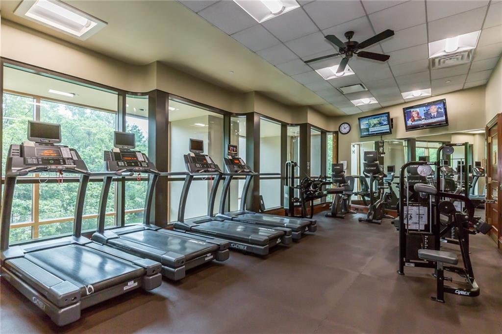 750 Park Avenue NE Unit 8E