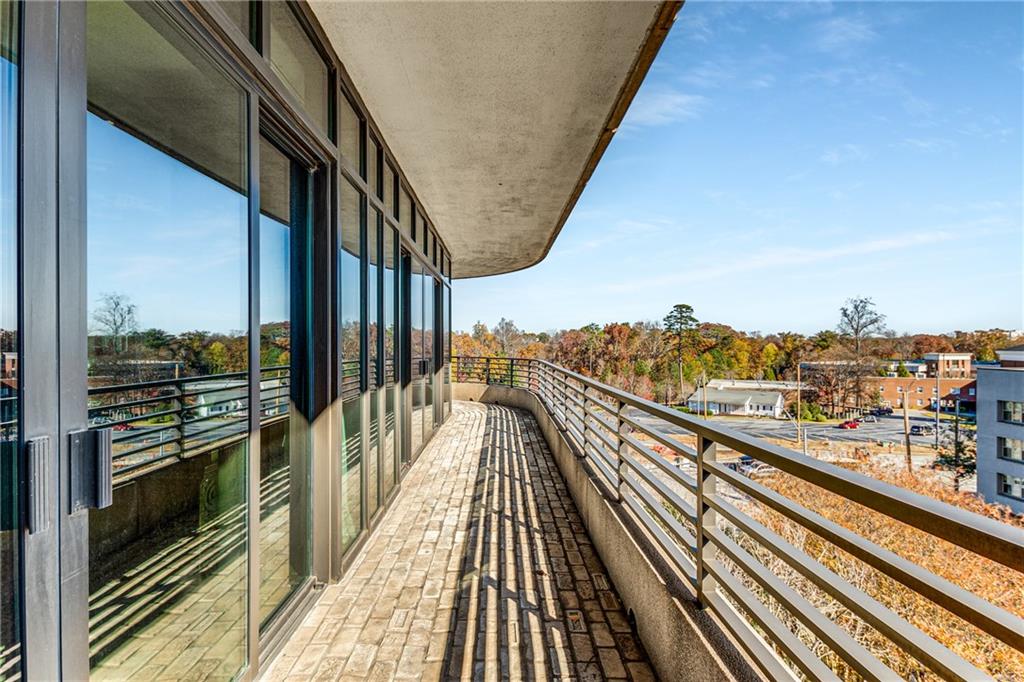 750 Park Avenue NE Unit 8E