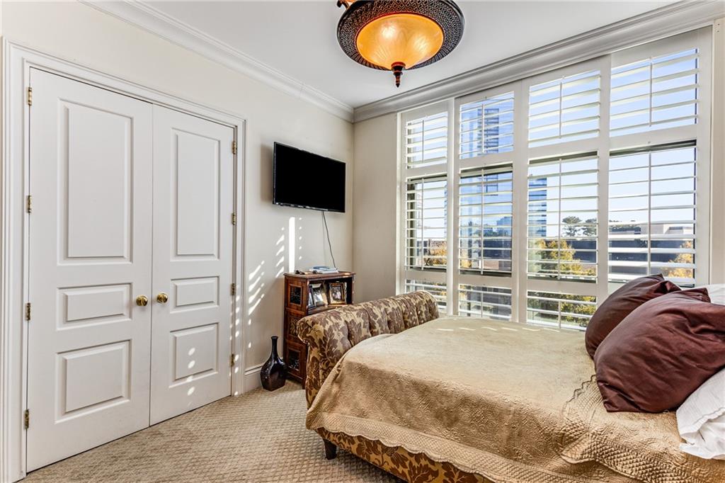 750 Park Avenue NE Unit 8E