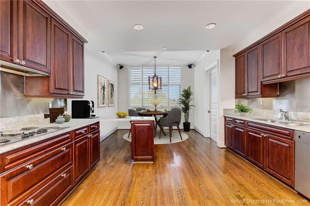 750 Park Avenue NE Unit 8E