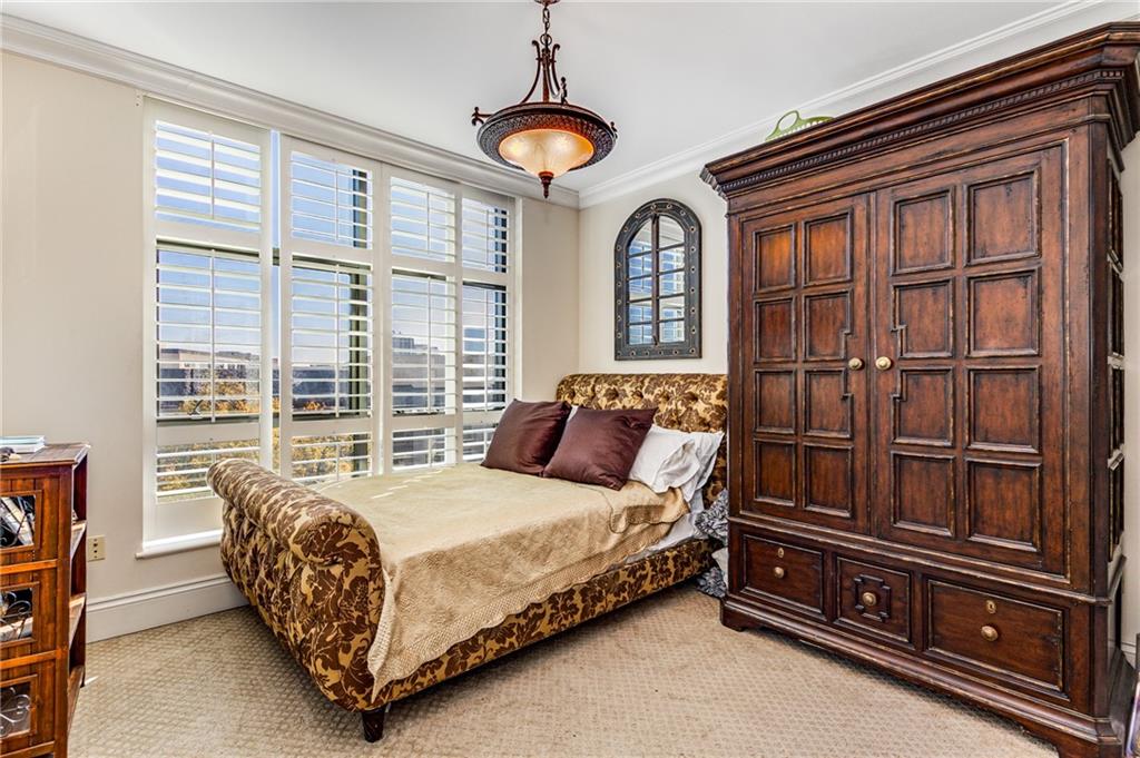750 Park Avenue NE Unit 8E