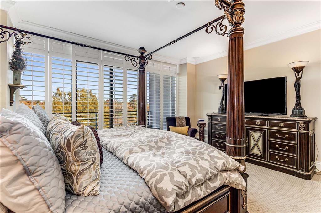 750 Park Avenue NE Unit 8E