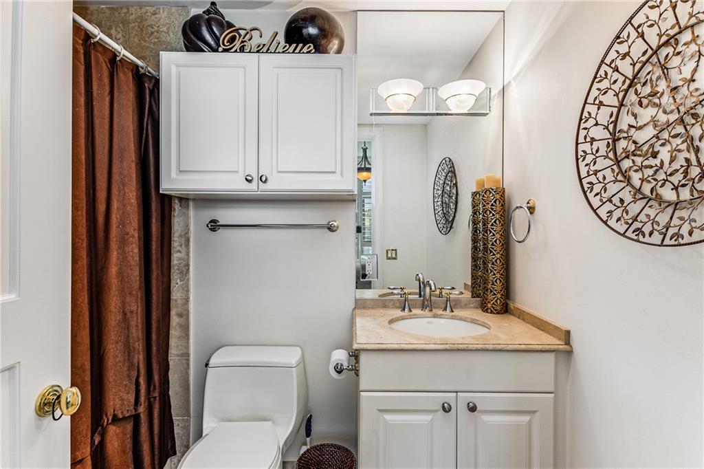 750 Park Avenue NE Unit 8E