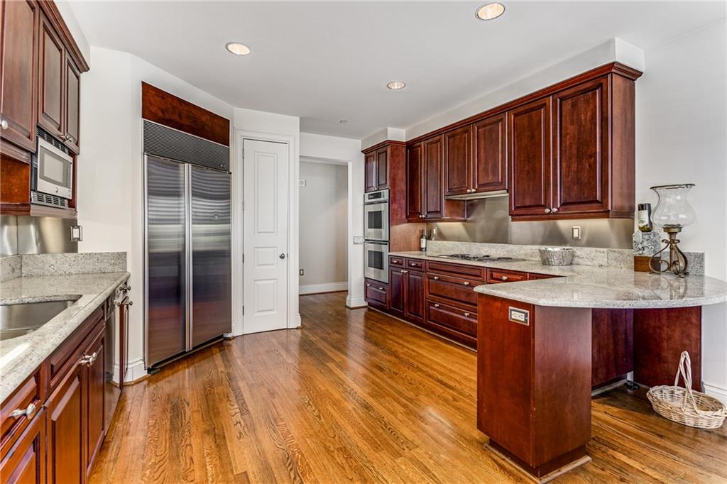 750 Park Avenue NE Unit 8E