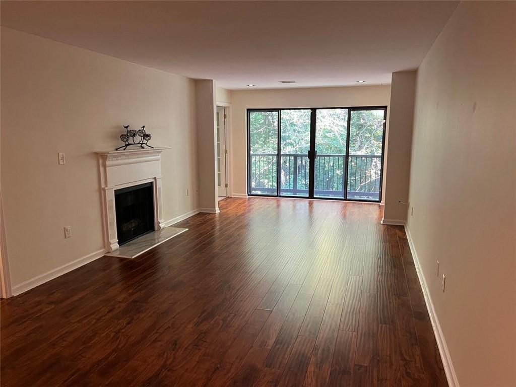 4211 PINE HEIGHTS Drive NE