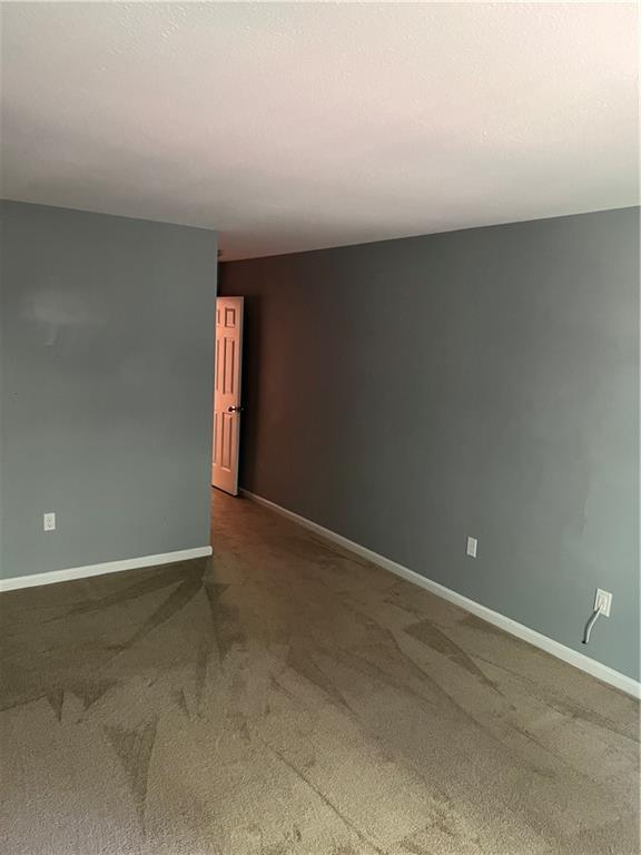 4211 PINE HEIGHTS Drive NE