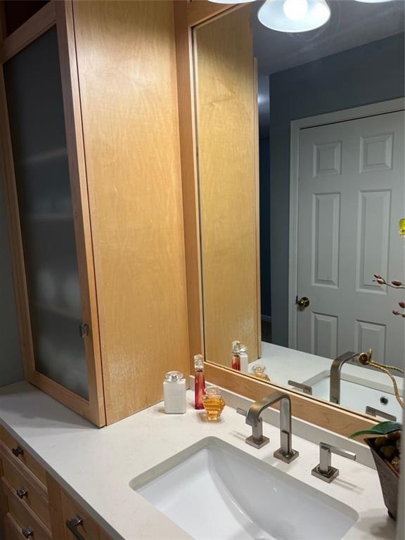 4211 PINE HEIGHTS Drive NE