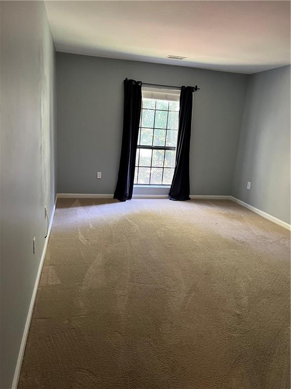 4211 PINE HEIGHTS Drive NE