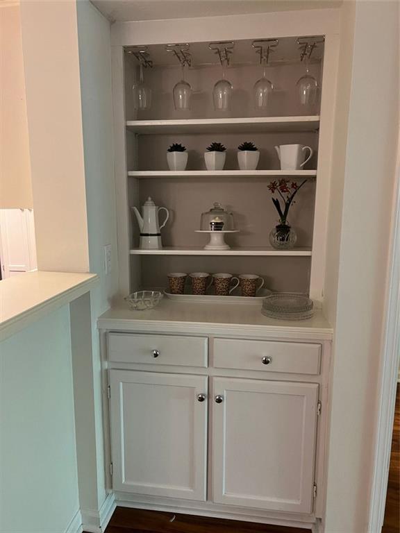 4211 PINE HEIGHTS Drive NE