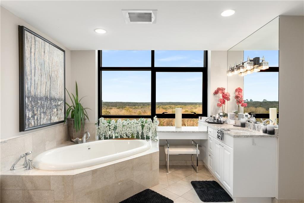 750 Park Avenue NE Unit 14SE