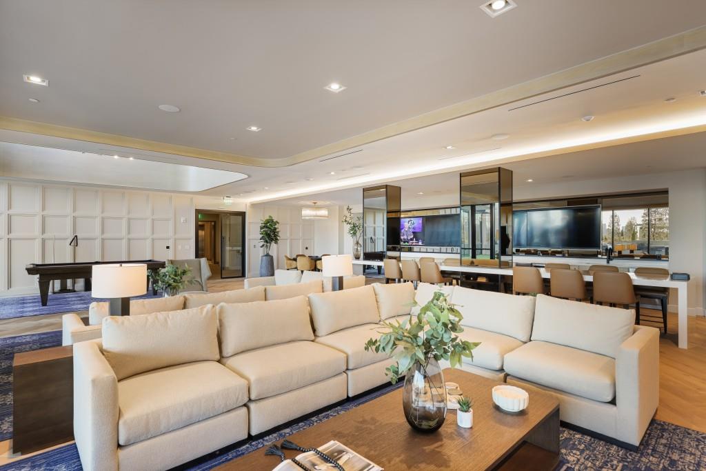 2425 PEACHTREE Road NE Unit 903