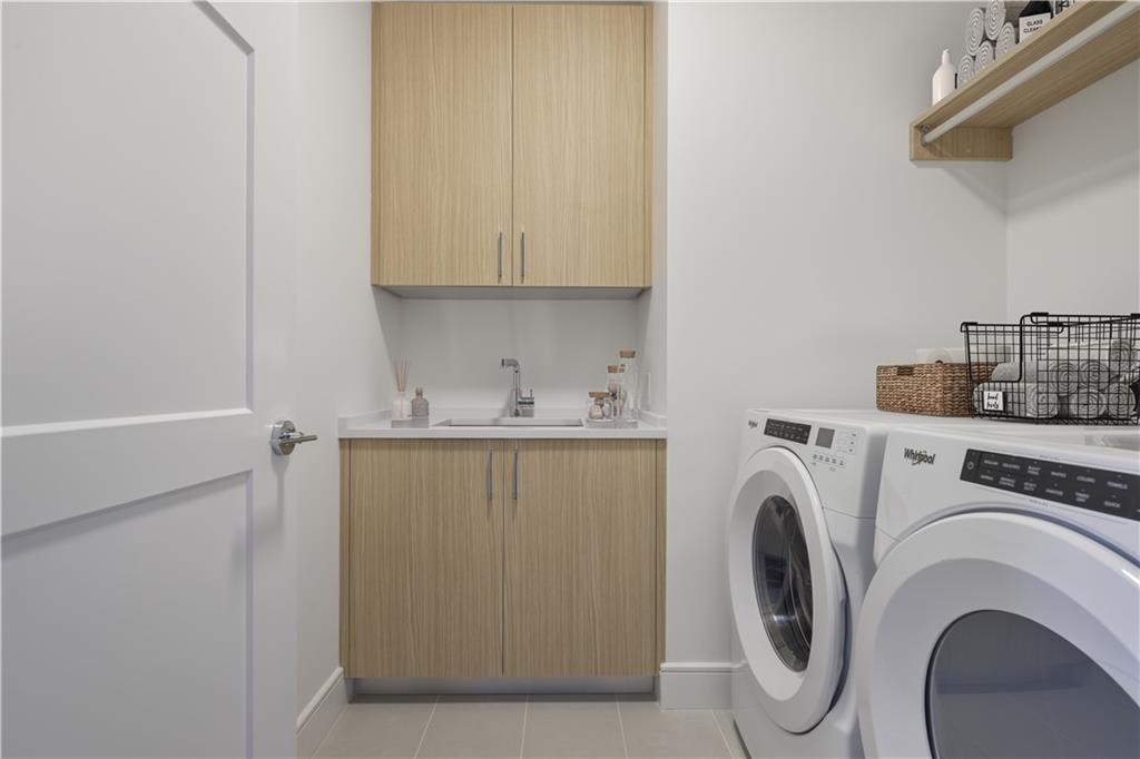 2425 PEACHTREE Road NE Unit 903
