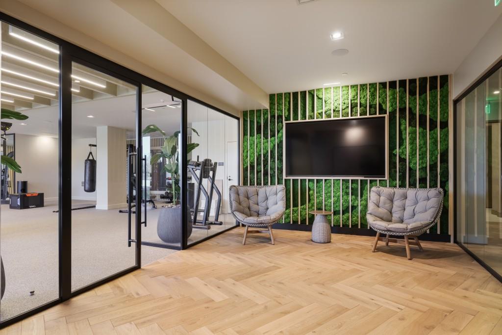 2425 PEACHTREE Road NE Unit 903