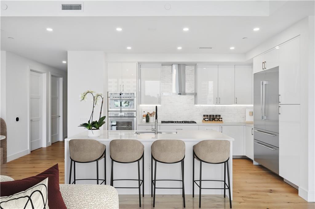 2425 PEACHTREE Road NE Unit 903