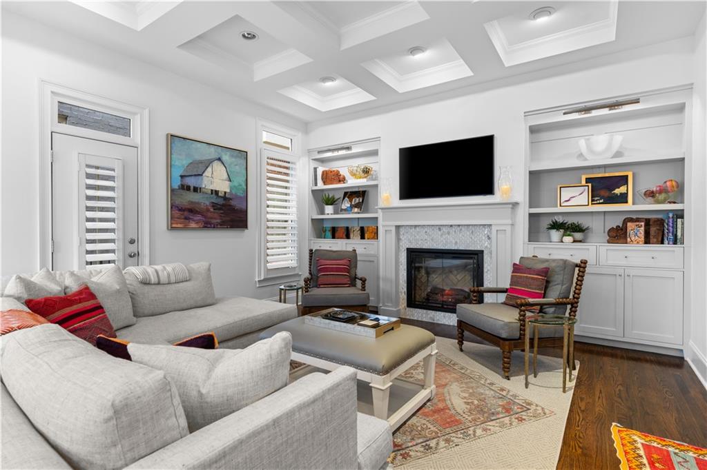 1477 Village Park Court NE