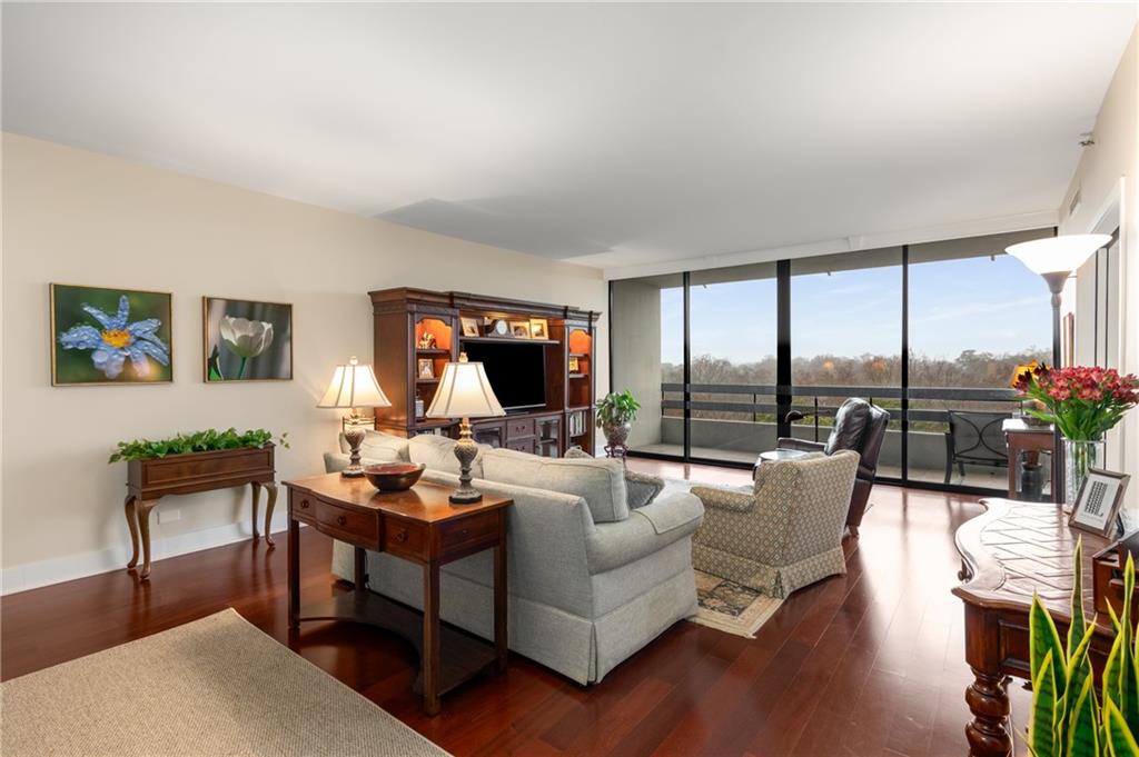 2660 Peachtree Road NW Unit 14D