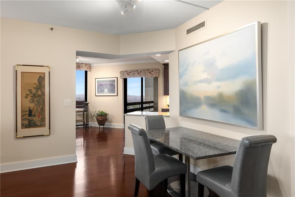 2660 Peachtree Road NW Unit 14D