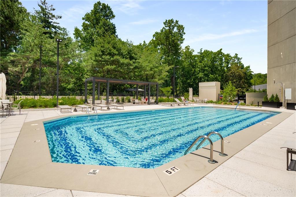2660 Peachtree Road NW Unit 14D