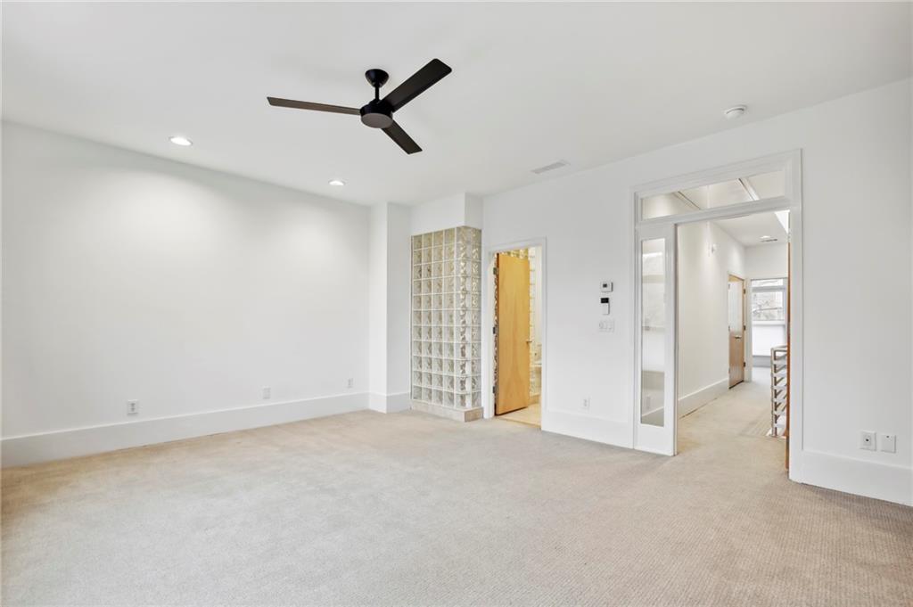 1303 Peachtree View NE