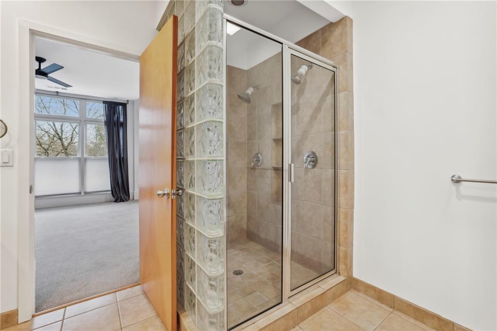1303 Peachtree View NE