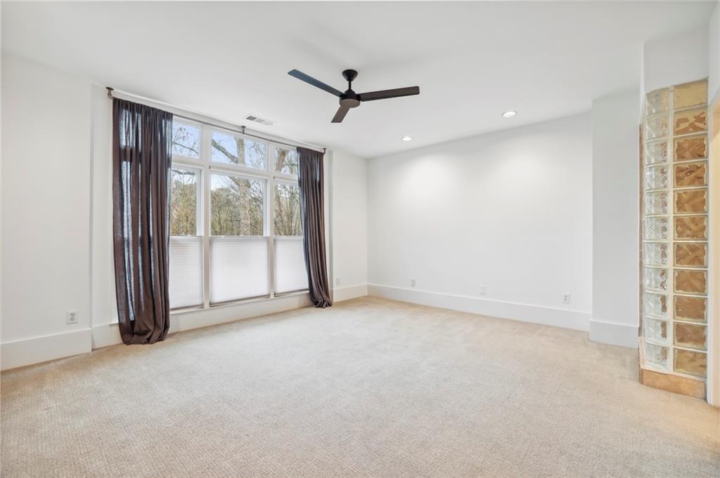 1303 Peachtree View NE