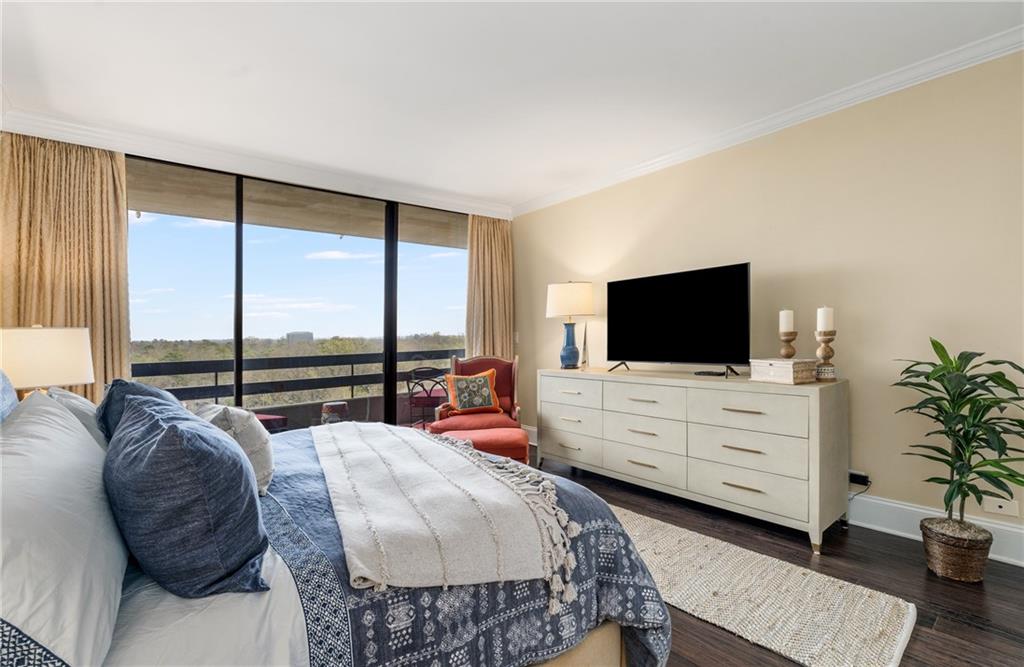 2660 Peachtree Road NW Unit 11G