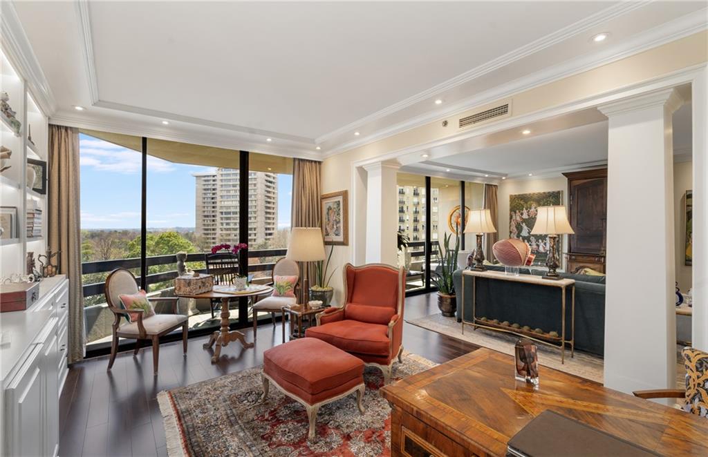 2660 Peachtree Road NW Unit 11G