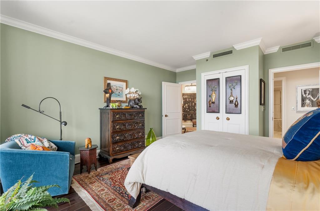 2660 Peachtree Road NW Unit 11G