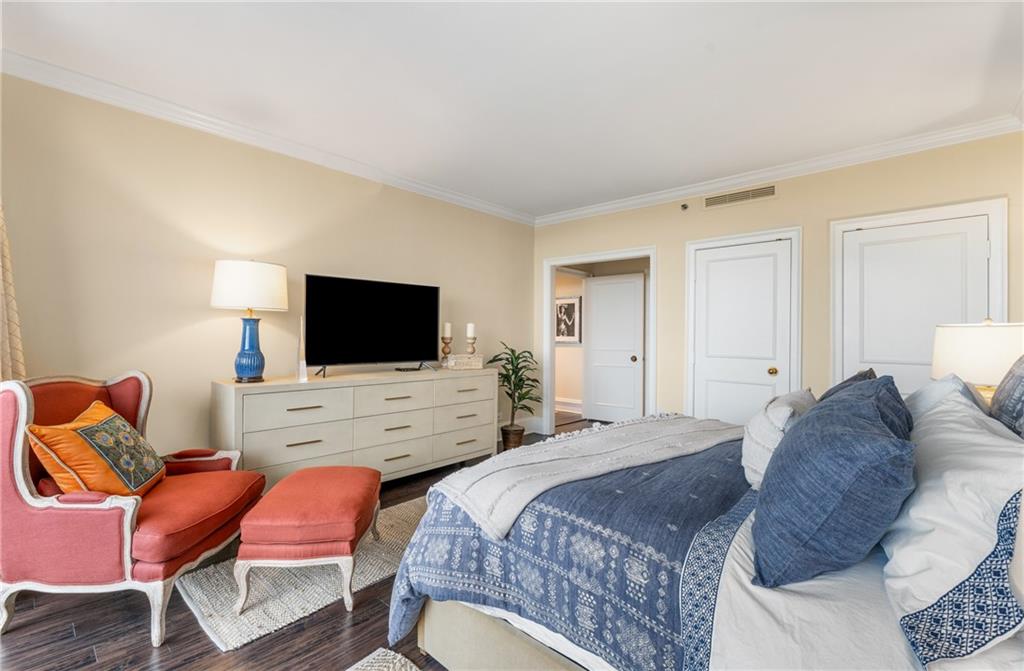 2660 Peachtree Road NW Unit 11G