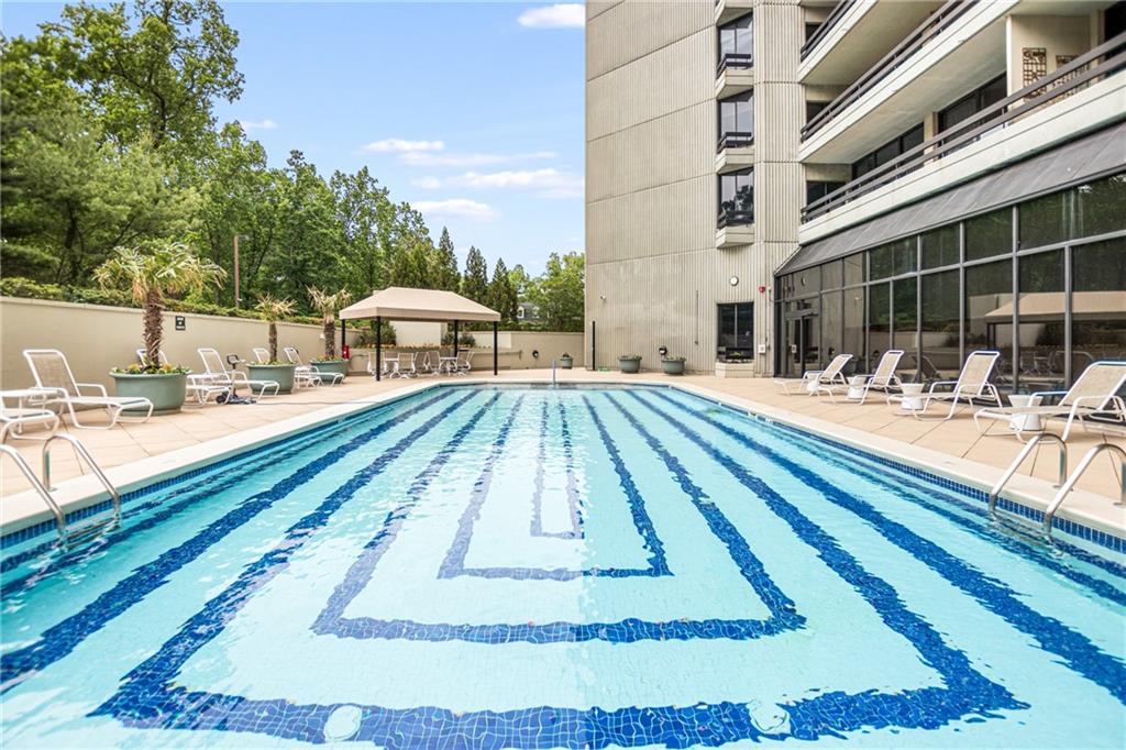 2660 Peachtree Road NW Unit 11G