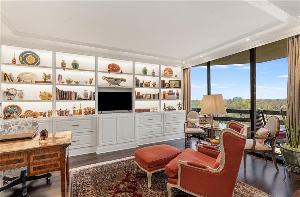 2660 Peachtree Road NW Unit 11G