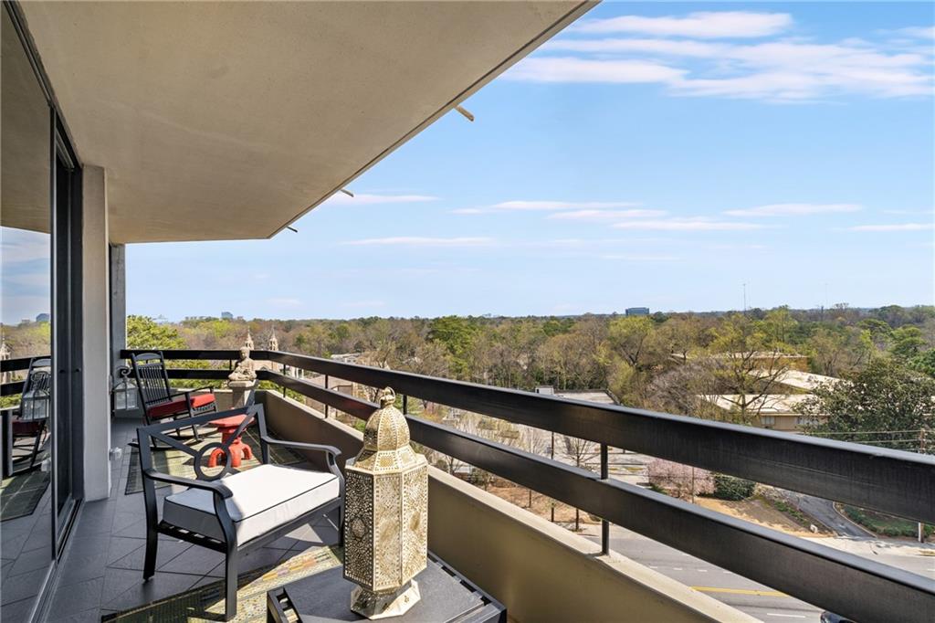 2660 Peachtree Road NW Unit 11G