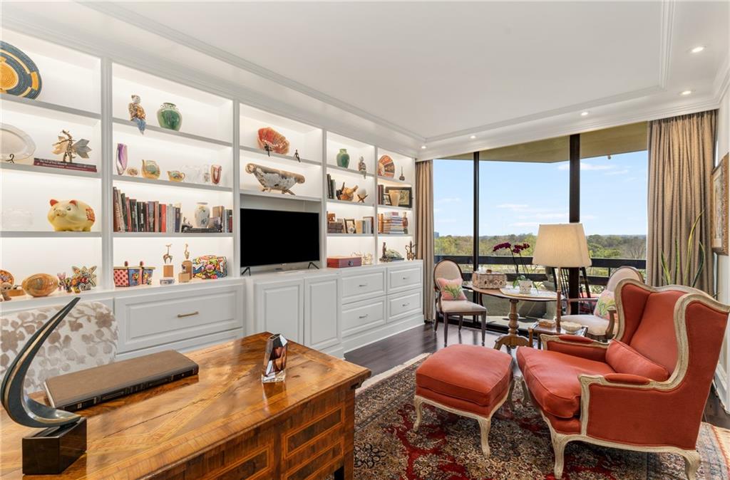 2660 Peachtree Road NW Unit 11G