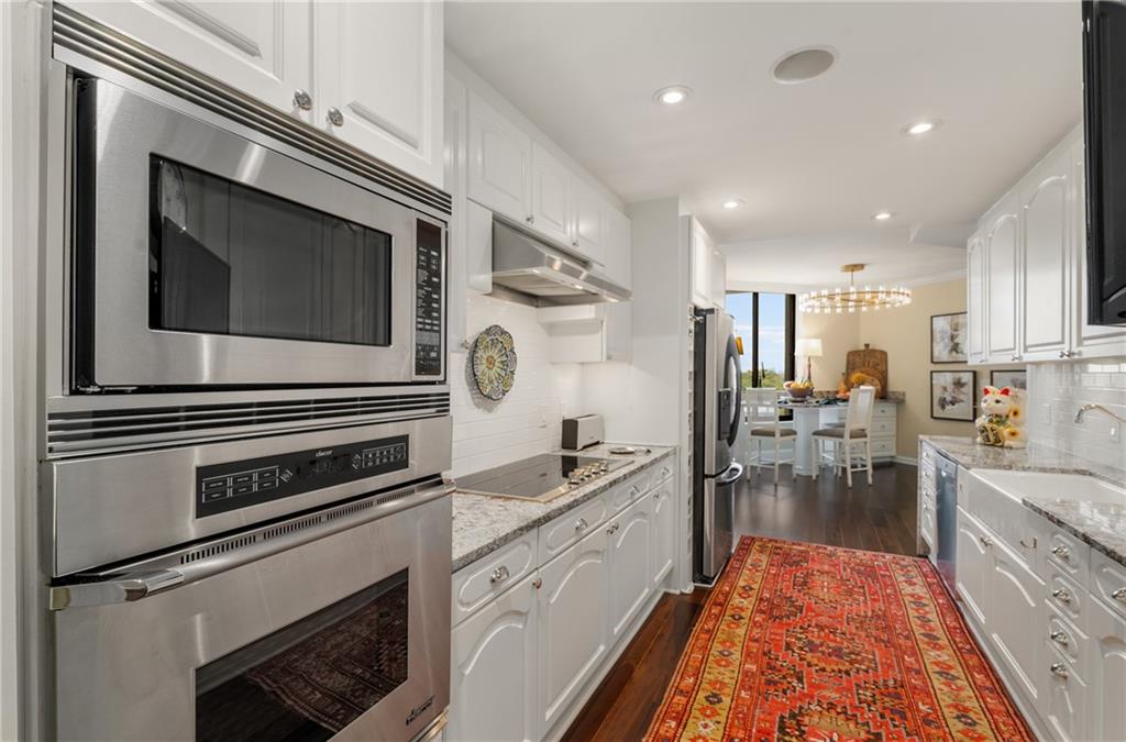 2660 Peachtree Road NW Unit 11G