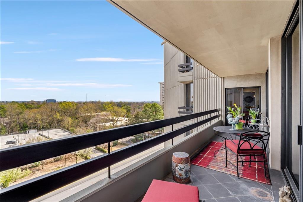 2660 Peachtree Road NW Unit 11G