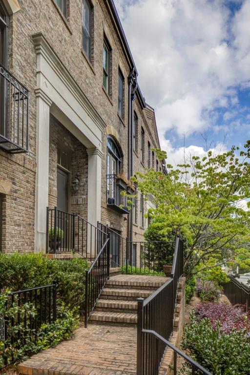 45 Honour Avenue NW