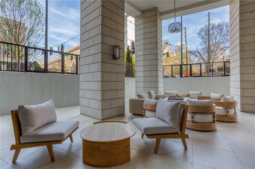 2425 Peachtree Road NE Unit 403