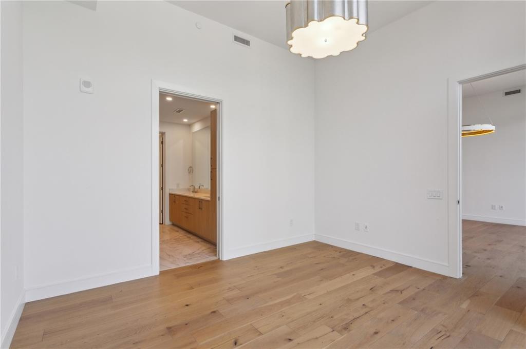 2425 Peachtree Road NE Unit 403