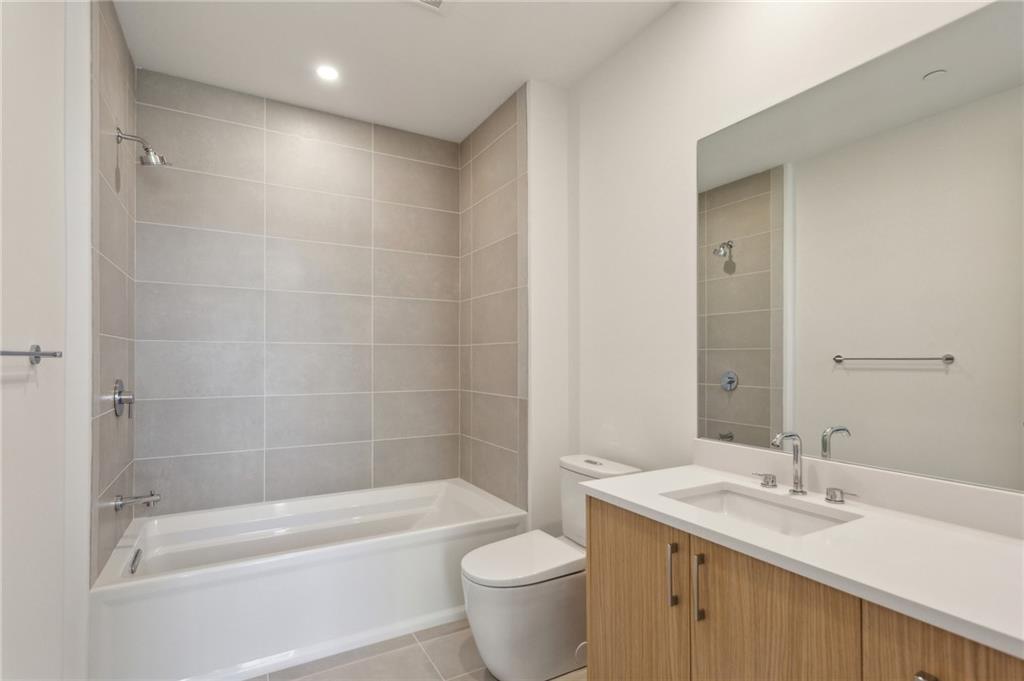 2425 Peachtree Road NE Unit 403