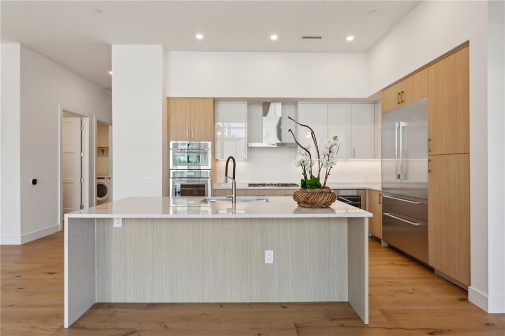 2425 Peachtree Road NE Unit 403